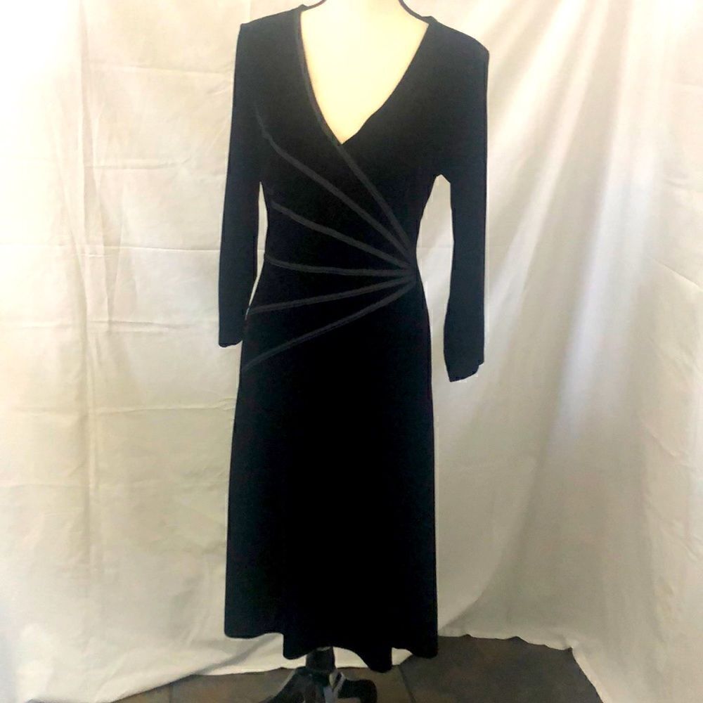 GNW black velvet 3/4 sleeve midi dress size 14